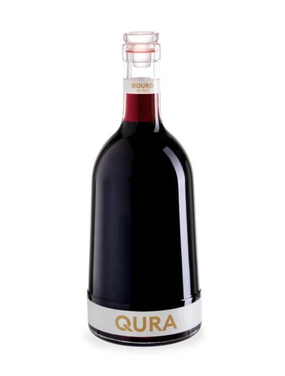 Esta garrafa combina o caráter autêntico dos vinhos do Douro com a possibilidade de personalização